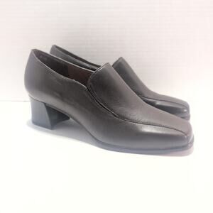 Naturalizer Chocolate Brown Leather Pumps Slip On Loafers Square Toe Women's 6.5